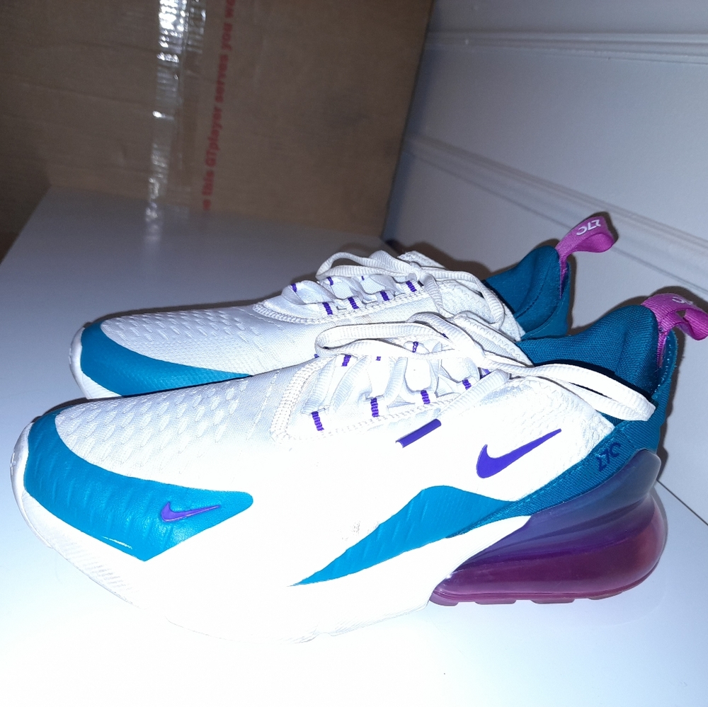 Nike 270 Air max volt white